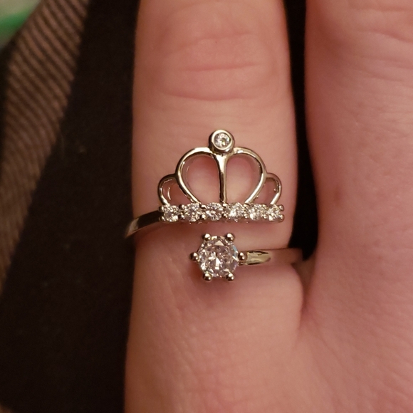 Jewelry - 3 for 35! 925 Crown ring